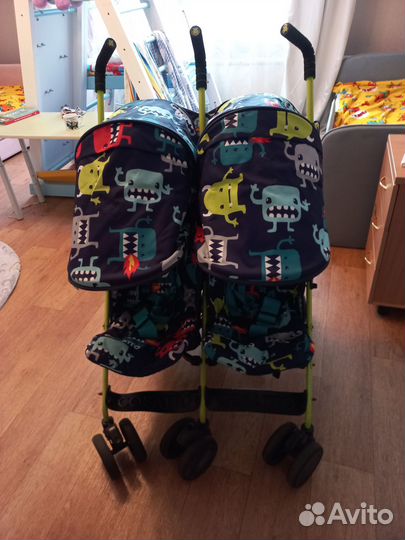 Коляска трость для двойни Cosatto