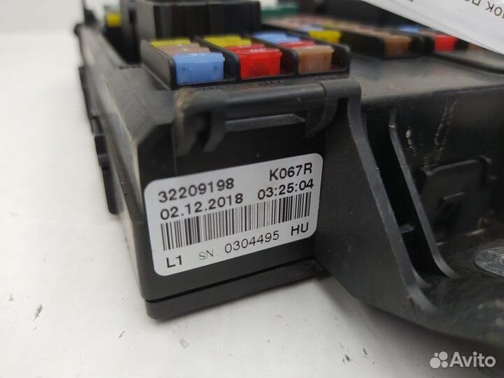 Б/У Б/У Блок предохранителей 31682732 volvo