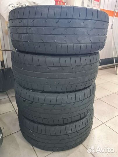 Dunlop Direzza DZ102 215/45 R17