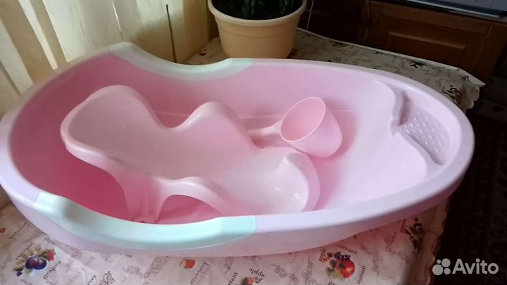 Ванночка для купания с подставкой
