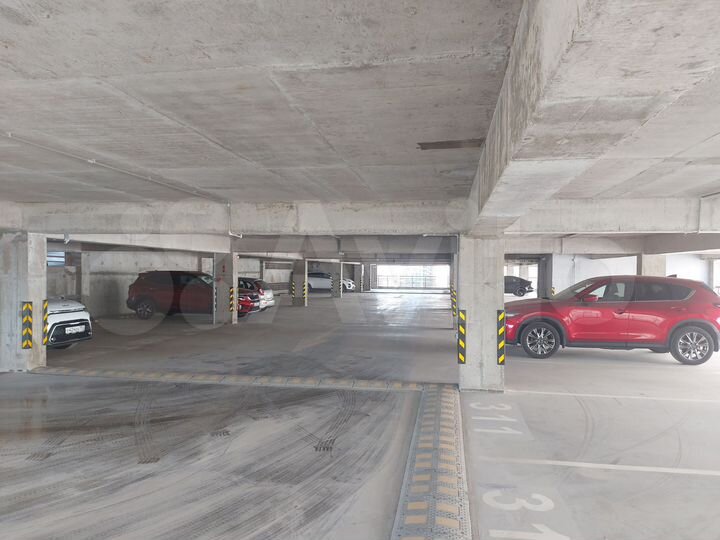 Машиноместо, 14 м²