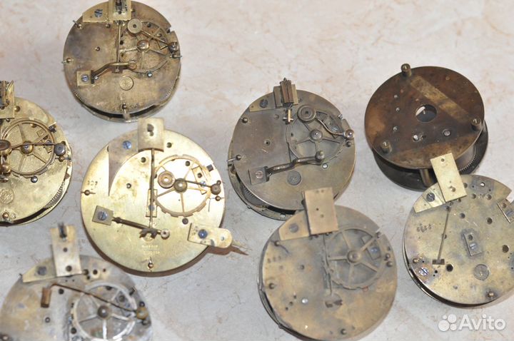 Механизмы старинных каминных часов