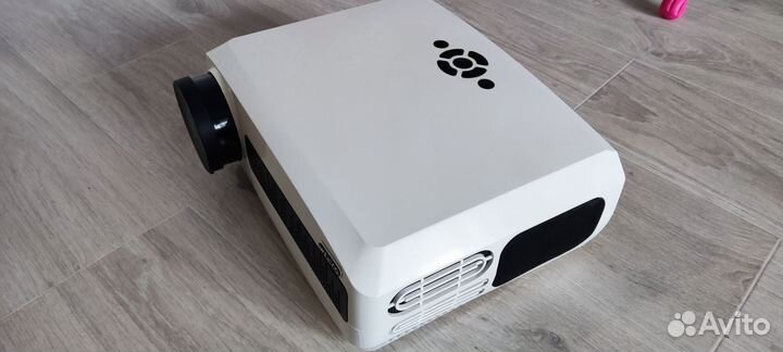 Проектор wzatco c3