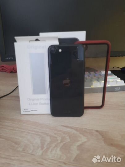 iPhone SE (2020), 64 ГБ