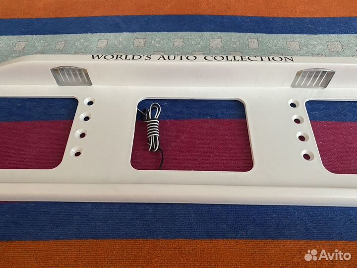 Автомобильная рамка под номер с подсветкой