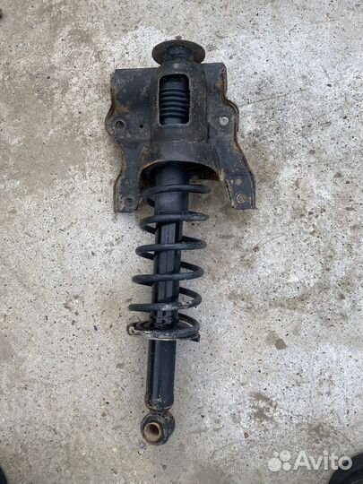 Hyundai sonata 5 ef стойка амортизатора задняя