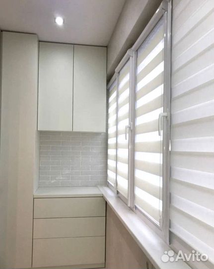 Рулонные шторы зебра для офиса