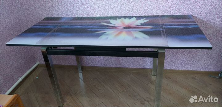 Кухонный стол