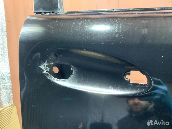 Передняя правая дверь Mercedes GL 164 2010г