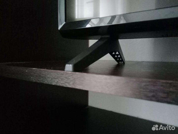 Телевизор LG 42 4K UHD
