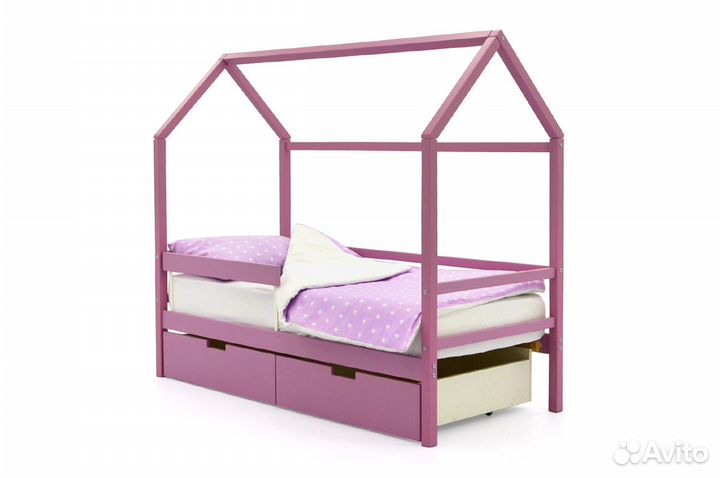Детская кровать-домик из массива