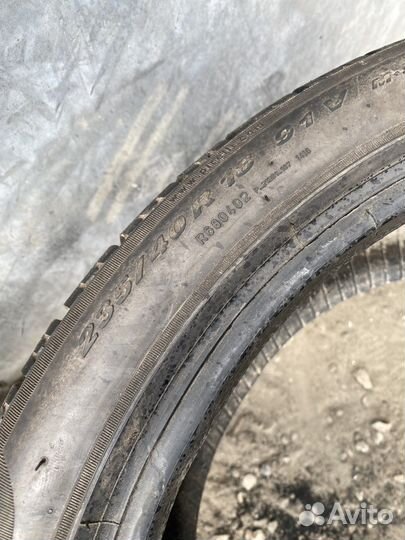 Pirelli Sottozero Winter 240 235/40 R18