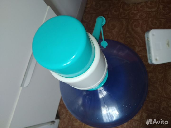 Бутыль 19 литров с помпой