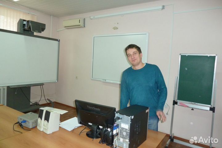 Преподаватель (в колледжах, университетах и других