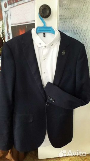 Классический, мужской костюм