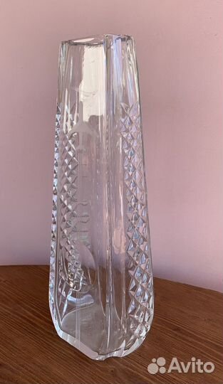 Хрустальная ваза