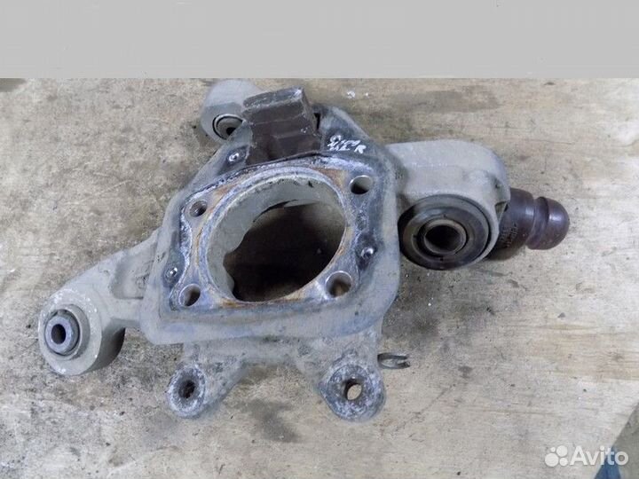 Кулак поворотный задний правый S60 2000-2009