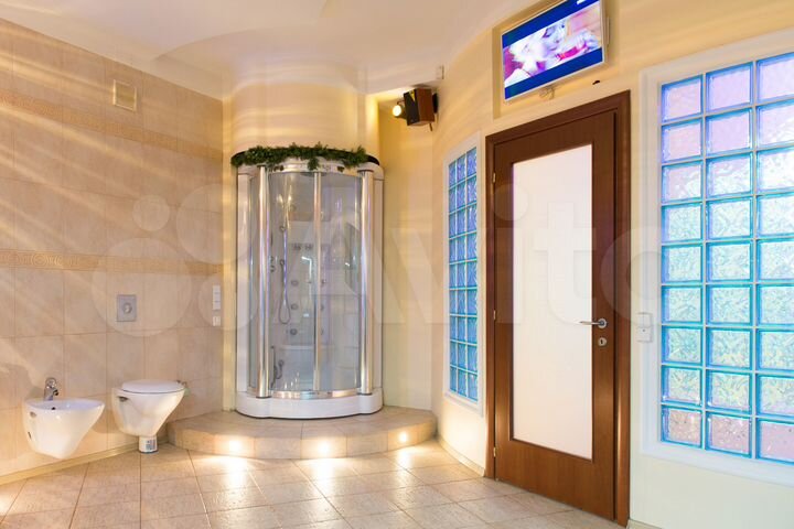 2-к. квартира, 142,4 м², 4/4 эт.