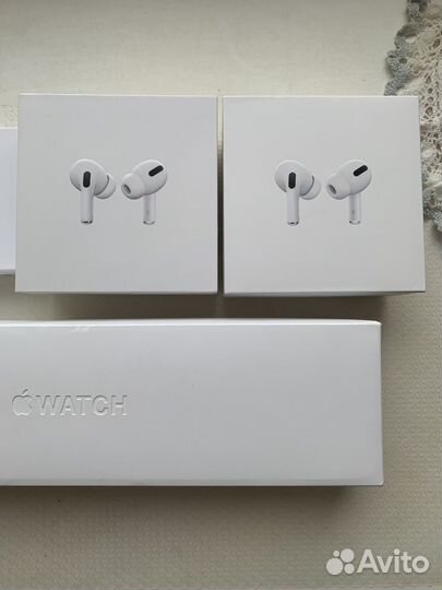 Коробки от техники Apple