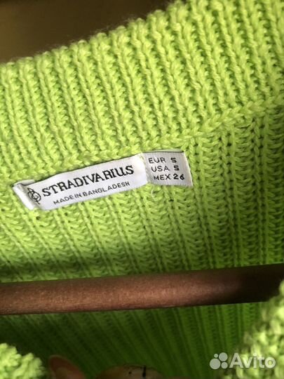 Свитер укороченный