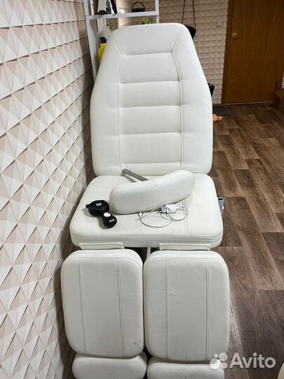 Педикюрное кресло-кушетка Сириус