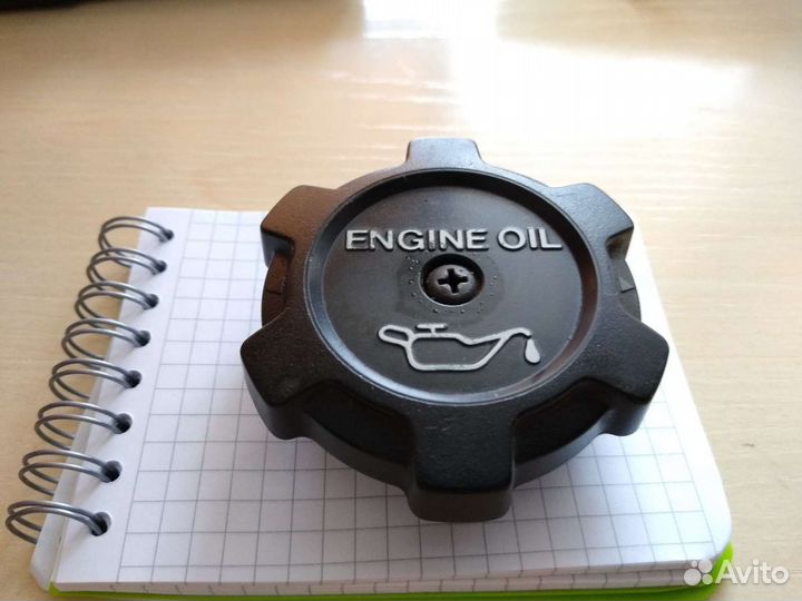 Крышка маслозаливной горловины mitsubishi