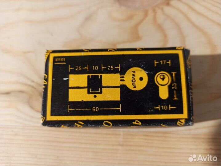 Личинка замка для двери