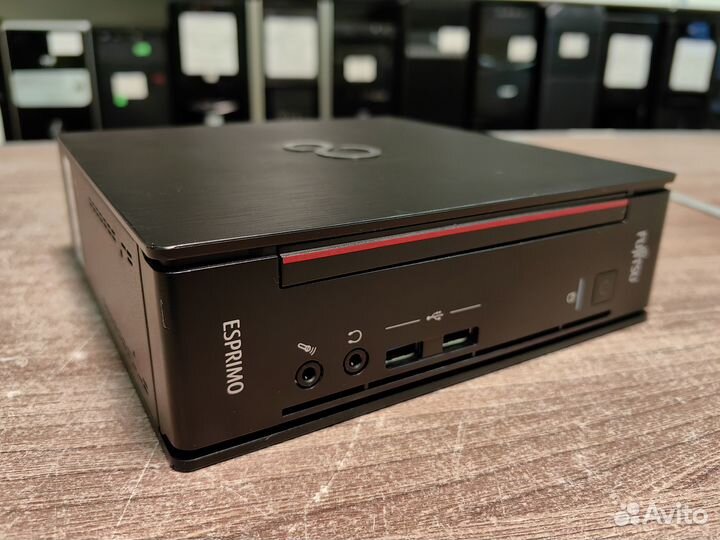 Fujitsu Q956 / i5-6500 / 8Gb / 256Gb