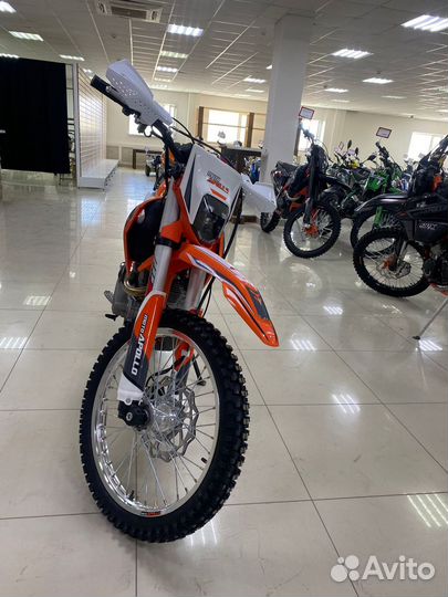 Мотоцикл Кроссовый Moto ApolloM3 3004V(175fmmpr5)