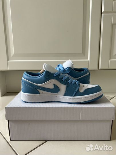 Кроссовки Nike Air Jordan 1 Low University Blue