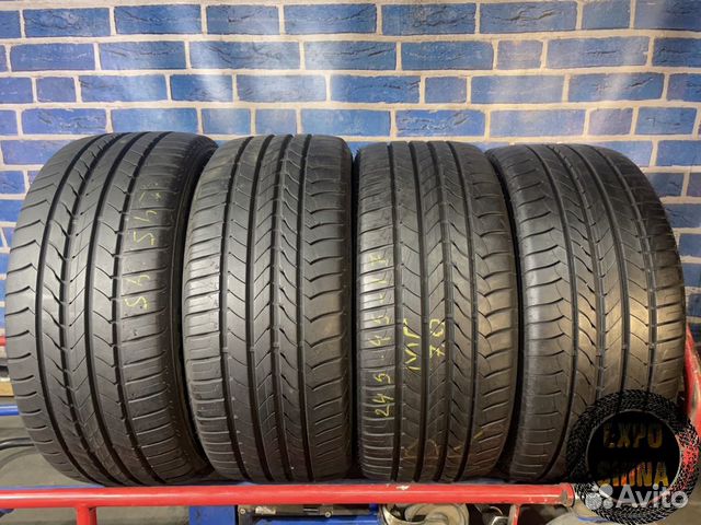 Goodyear EfficientGrip 245/45 R17