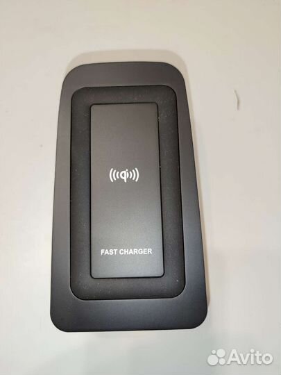 Беспроводное зарядное устройство в автомобиль