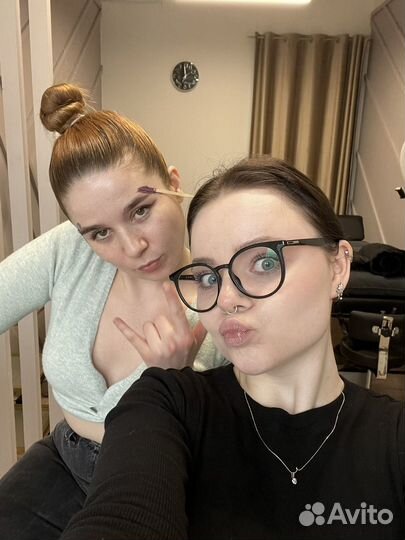 Окрашивание и долговременная укладка бровей