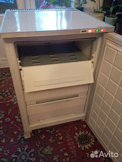 Холодильник морозилник бирюса 14 СССР 1990