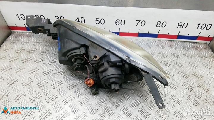 Фара правая Mazda 3 BK рест. 2008