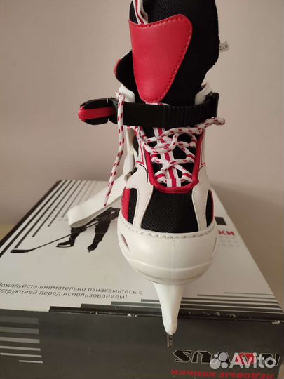 Коньки фигурные новые в комплекте с роликаии