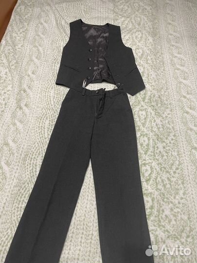 Рюкзак и вещи на мальчика 128р