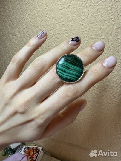 Кольцо из камня малахит