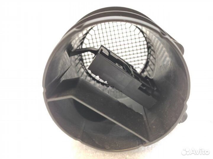 Датчик массового расхода воздуха Audi Q5 FY 2.0