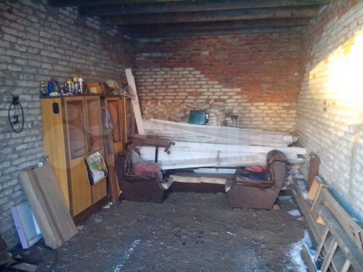 Гараж, > 30 м²