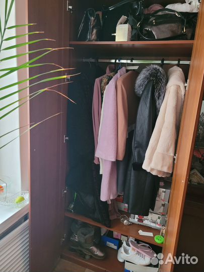 Стенка массив бу Италия