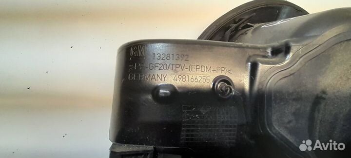 Лючок бензобака Опель Астра J