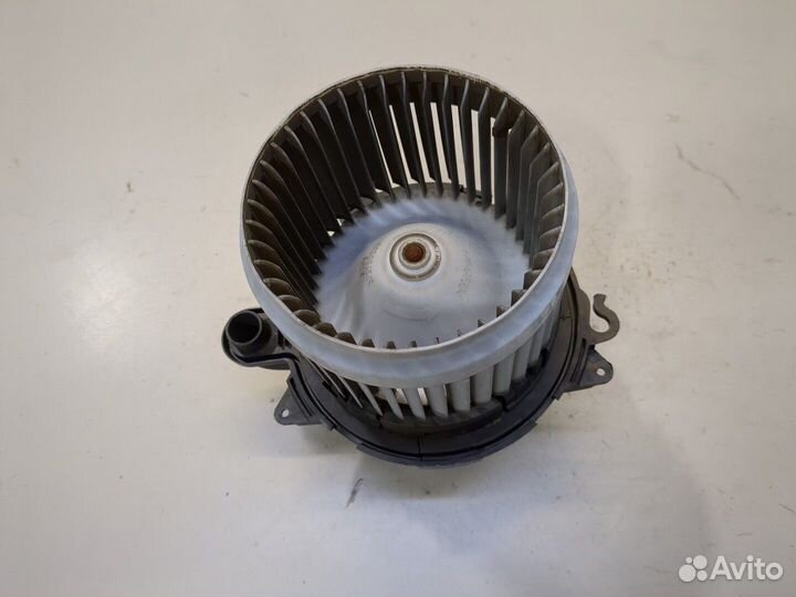 Двигатель отопителя Dacia Sandero 2012, 2014