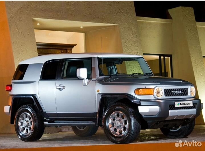 Toyota FJ Cruiser 4.0 AT, 2007, битый, 175 000 км