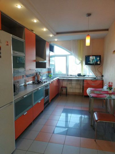 2-к. квартира, 55 м², 5/5 эт.