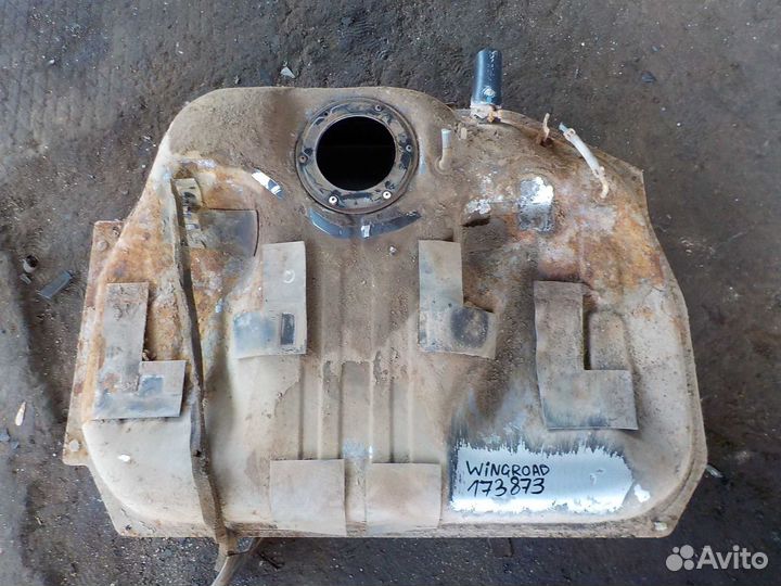 Бензобак nissan wingroad