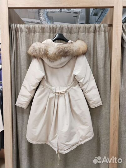 Пуховик кремовый на пухе размер L