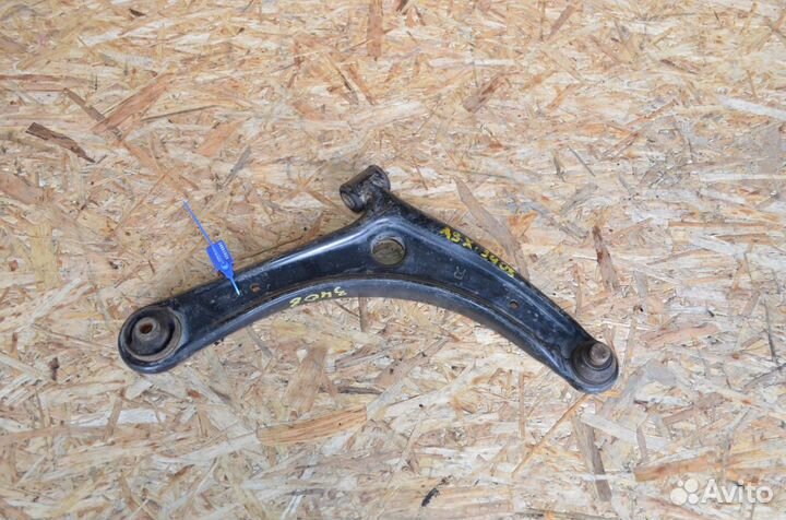 Рычаг подвески передний правый Mitsubishi