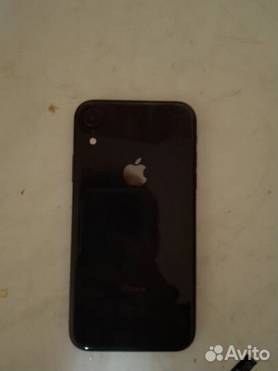 iPhone Xr, 64 ГБ