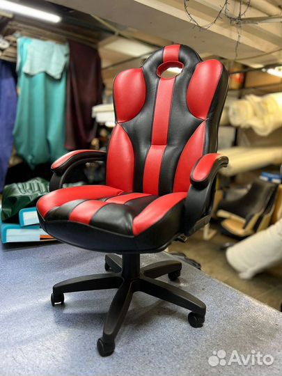 Компьютерное игровое кресло